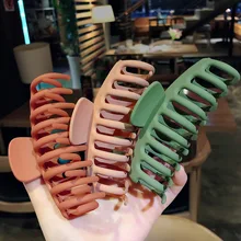 2022 Korean Solid Big Hair Claws Elegant Frosted Acrylic Hair Clips Hairpins Barrette Headwear for Women Girls Hair Accessories